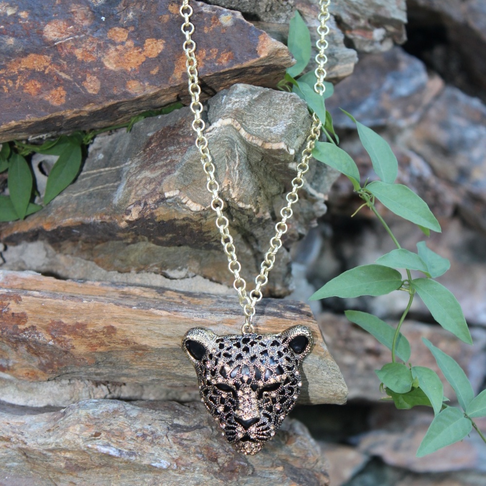 Leopard Gold Necklace - Picture 3 of 6